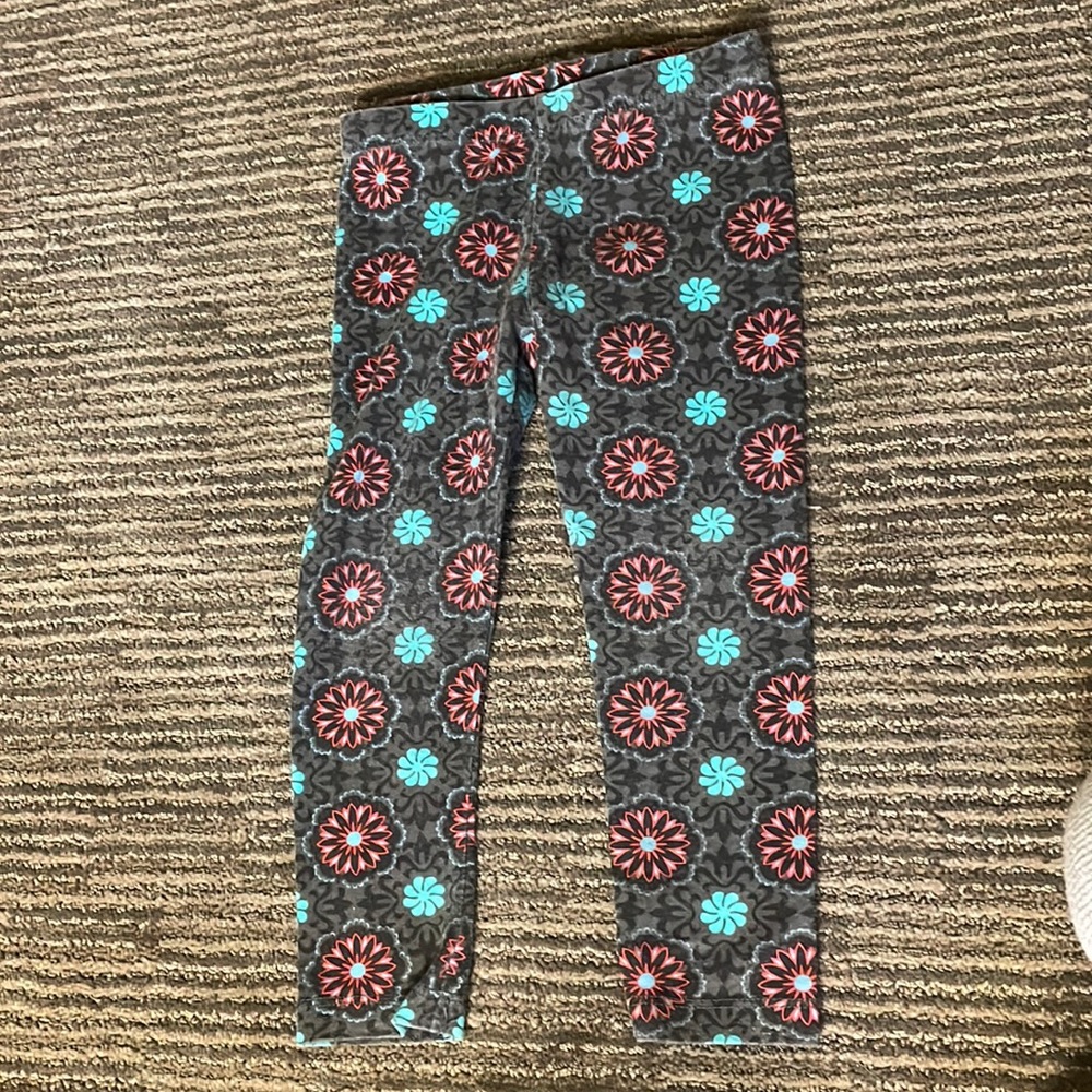 Dark grey leggings with lotus flowers - red black teal - Elena of Avalor